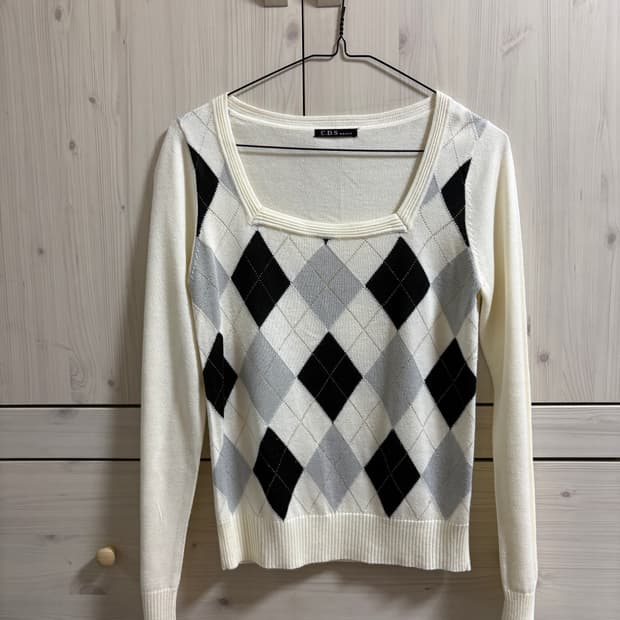 블랙화이트 아가일 니트 빈티지