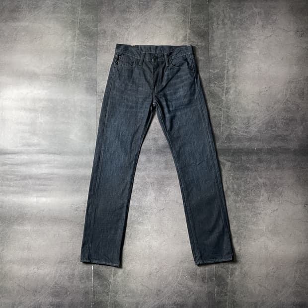 LEVI'S 리바이스513 슬림 스트레이트핏 코튼 데님 팬츠 A00717
