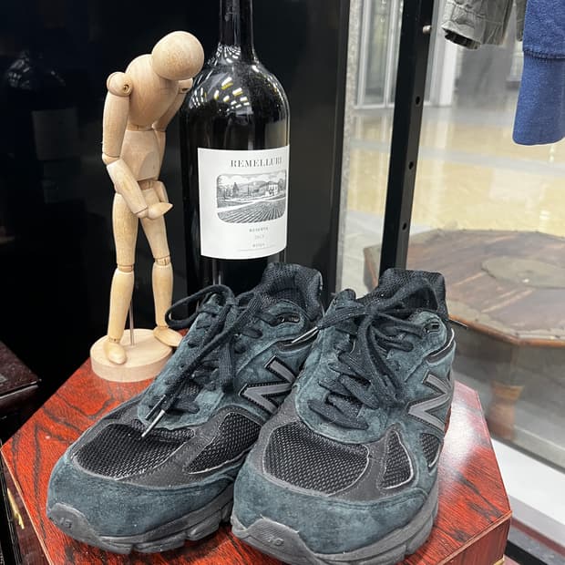 뉴발란스 990v4 블랙 스웨이드 메이드 인 USA size260