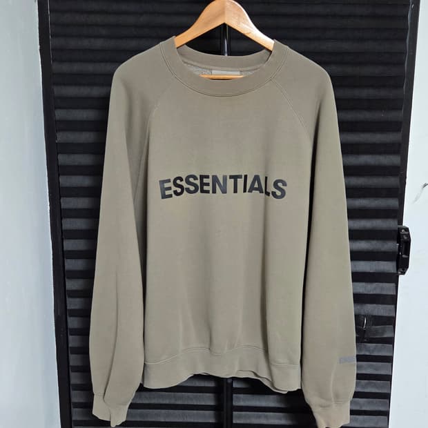 [피어오브갓 에센셜] 전면 로고 라글란 맨투맨 | 00207