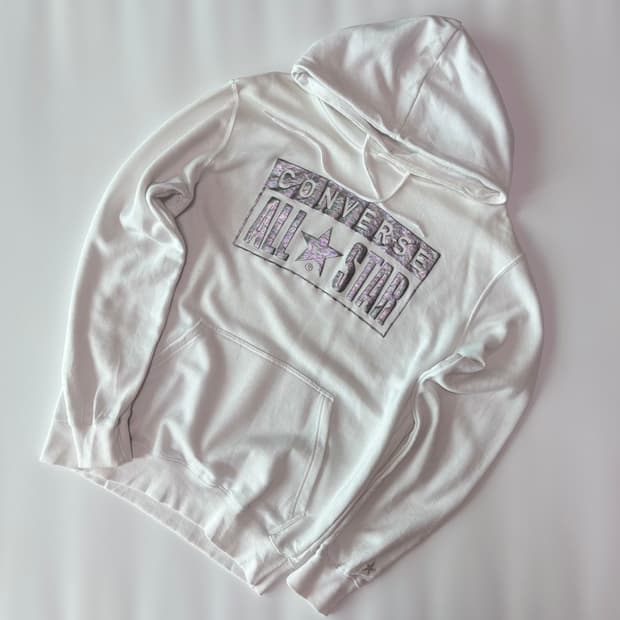 컨버스 '올스타' 홀로그램 박스 로고 후드티