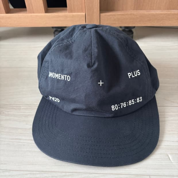 아모멘토 플러스 캡 모자