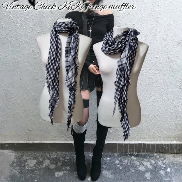 Vintage Check KiKi fringe muffler