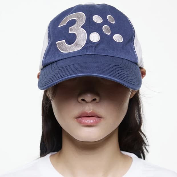 더콜디스트모먼트 볼캡 모자