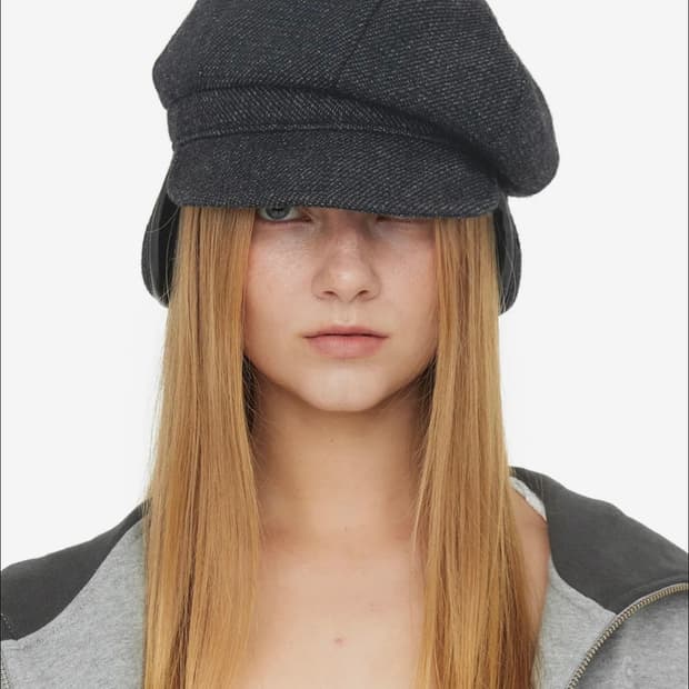 EARFLAP NEWSBOY CAP CHARCOAL