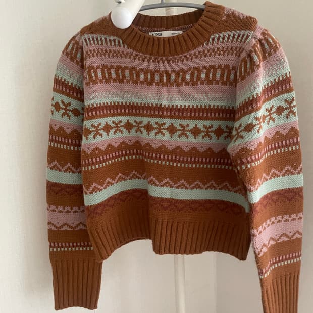  미쏘 노르딕 크롭 니트 