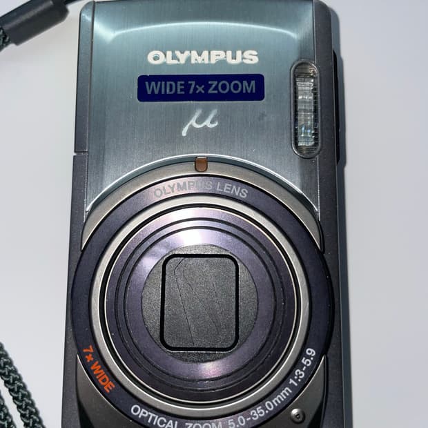 올림푸스 뮤 7020 디지털 카메라