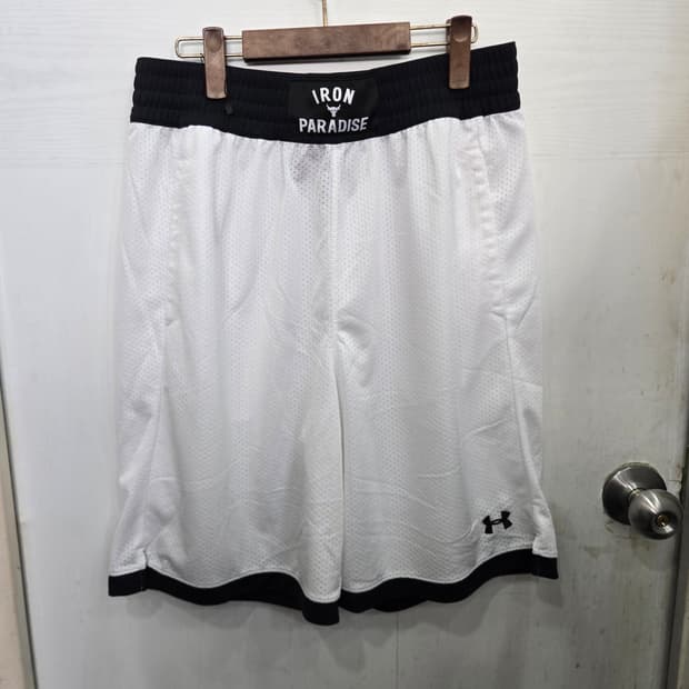 2XL,110 )) UNDER ARMOUR 언더아머 반바지!