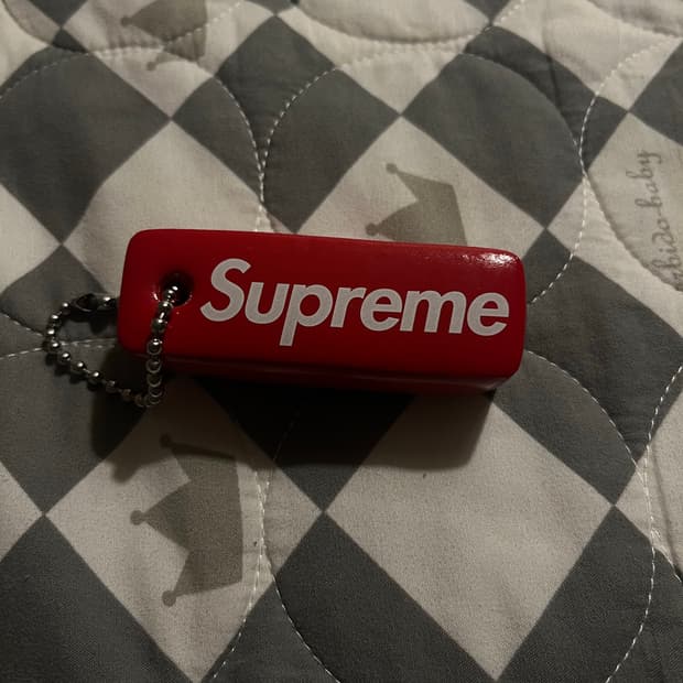 슈프림 플로팅 키체인 레드