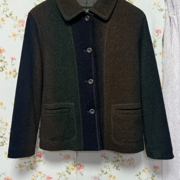 카라 그라데이션 하프 코트