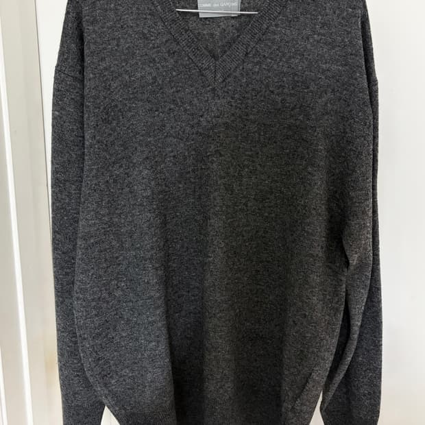 꼼데가르송 다나카 옴므 브이넥 니트