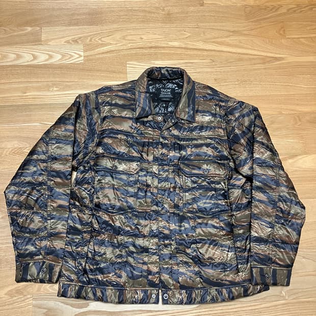 타이온 타이거패턴 경랭패딩XXL