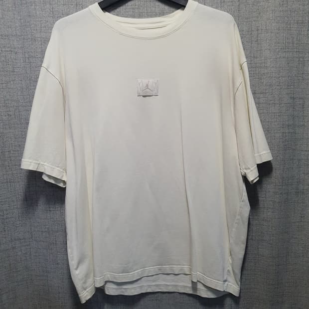 조던 점프맨 반팔 티셔츠 아이보리 