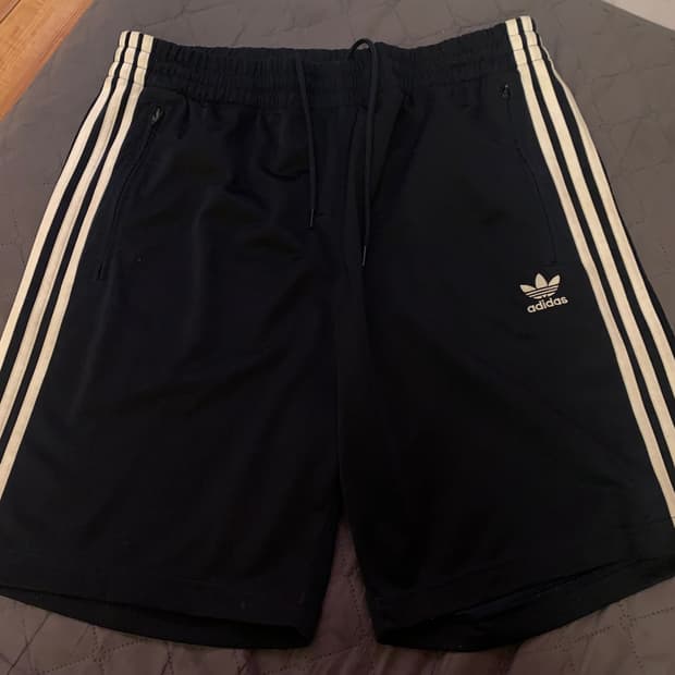 아디다스 반바지 2XL