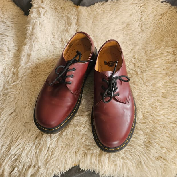 250 닥터마틴 3홀 단화