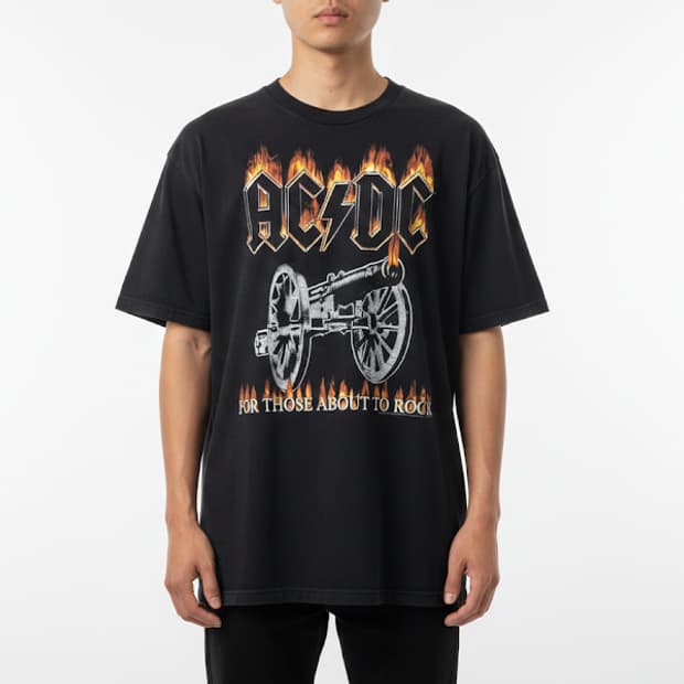 2004년 빈티지 AC/DC 티셔츠