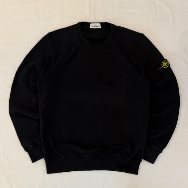 20FW 스톤아일랜드 와펜 크루넥 맨투맨블랙