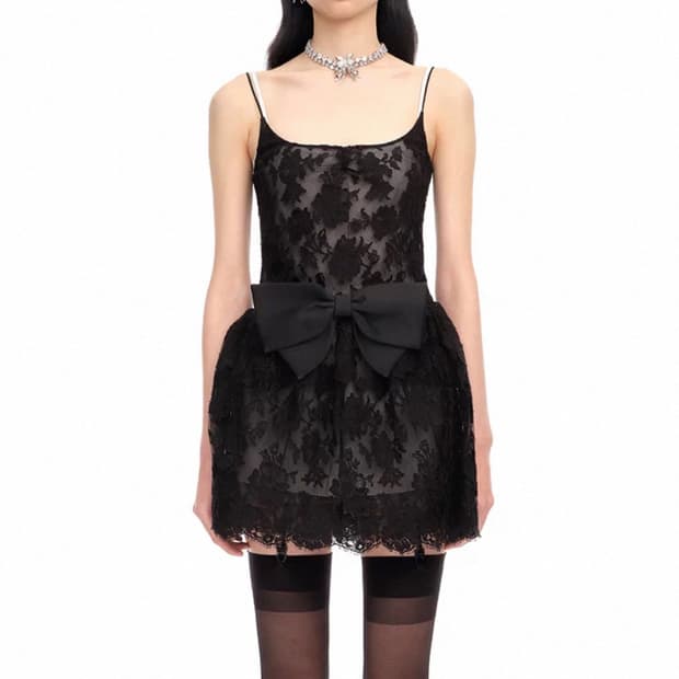 슈슈통 블랙 원피스 