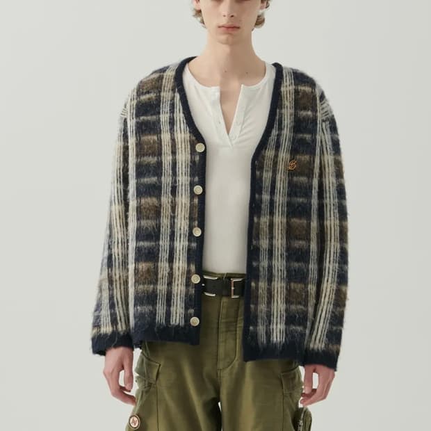 비욘드클로젯 카디건