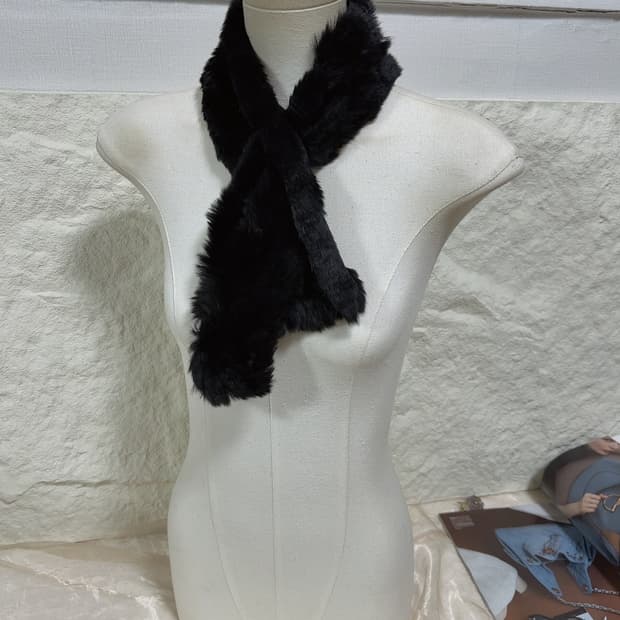 빈티지 블랙 토끼털 니트 목도리 스카프