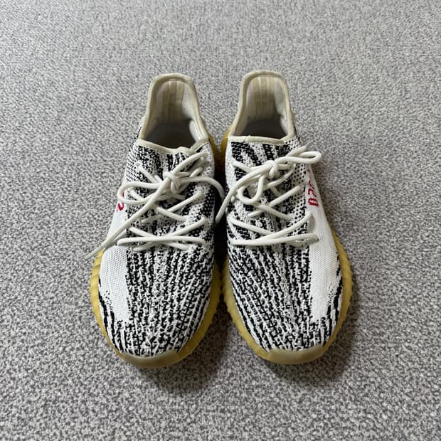 [정가 60만원] 아디다스 이지부스트 지브라 275