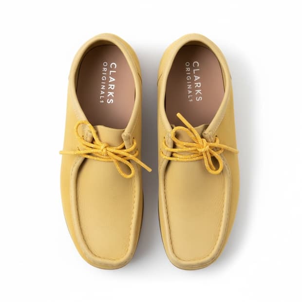 클락스 왈라비 옐로우 스웨이드 270