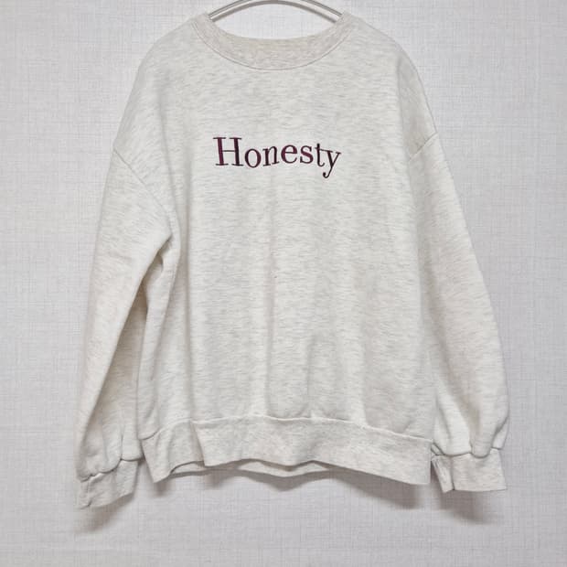 Honesty 맨투맨 티셔츠