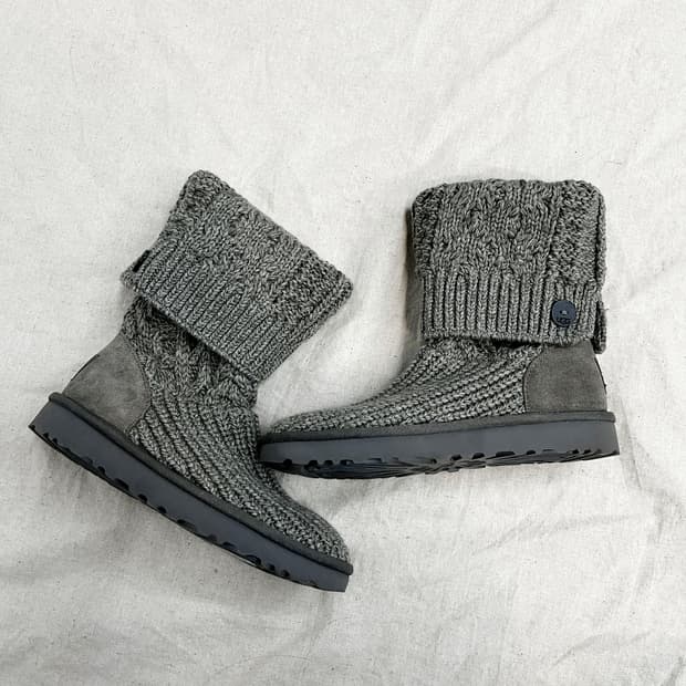 어그 카디 케이블 니트 부츠 230