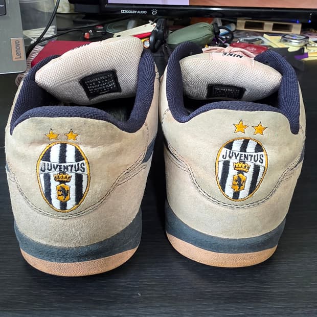 나이키 에어 모건x유벤투스  295mm (사이즈감 285)