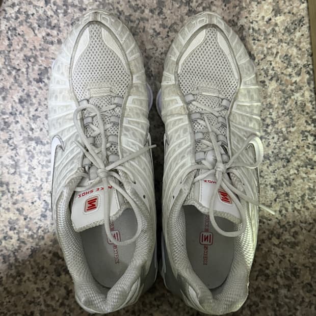 나이키 샥스 TL 화이트 