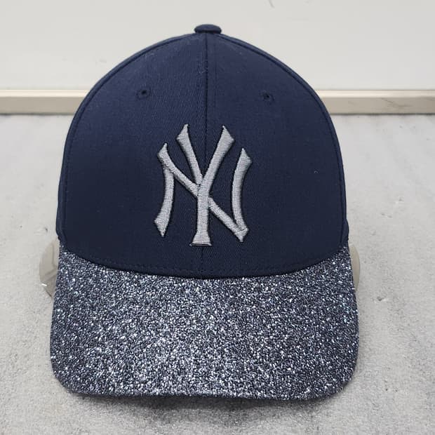 상태좋은 MLB 뉴욕양키스와 LA다저스 반짝이 볼캡  두 가지 일괄