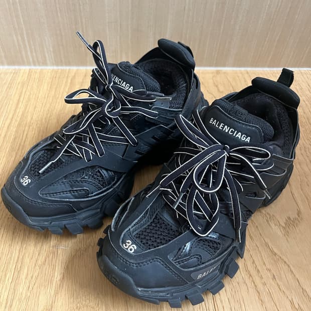 [정품]발렌시아가 트랙 스니커즈 블랙 36