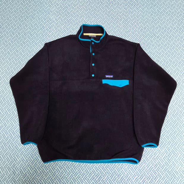 (L)파타고니아 옵시디언 플럼 신칠라 플리스