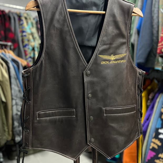 골드윙 금사자수 가죽조끼 