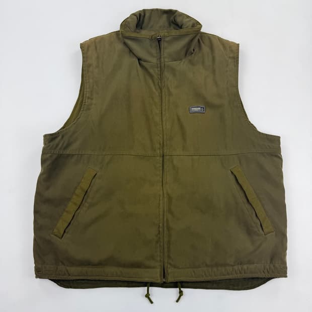 먼싱웨어 클래식 카키 패딩조끼