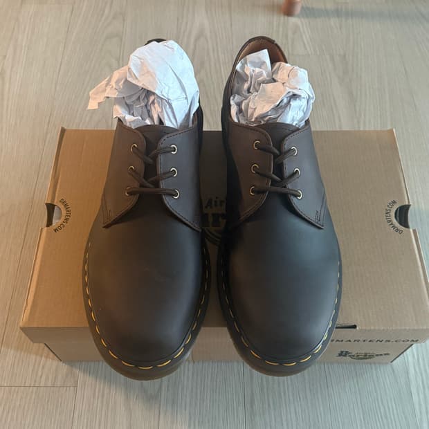 닥터마틴 크레이지 홀스 300