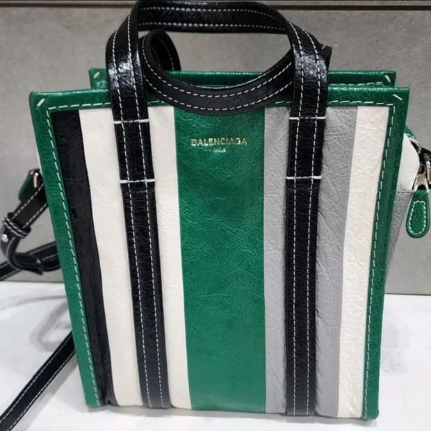발렌시아가 바자 토트백