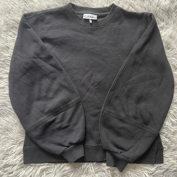 가니 블랙 맨투맨 퍼프 슬리브