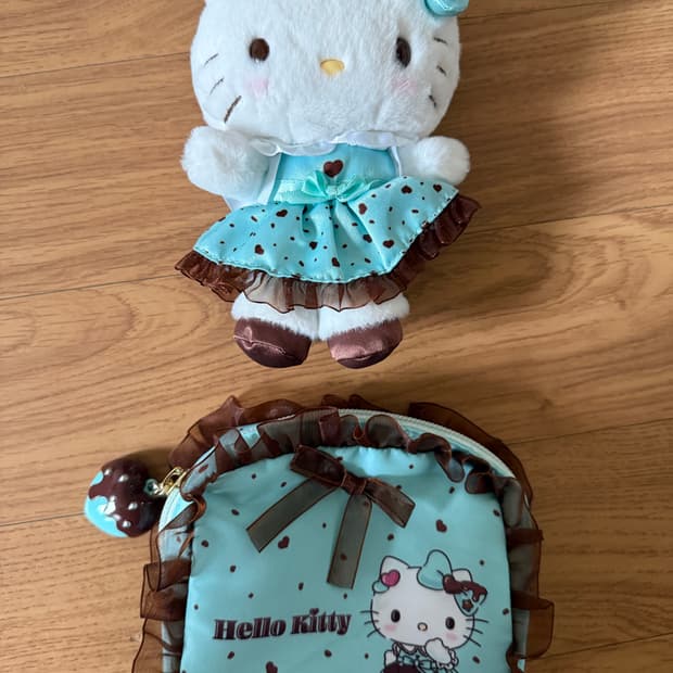 민트초코 헬로키티 키링, 피우치