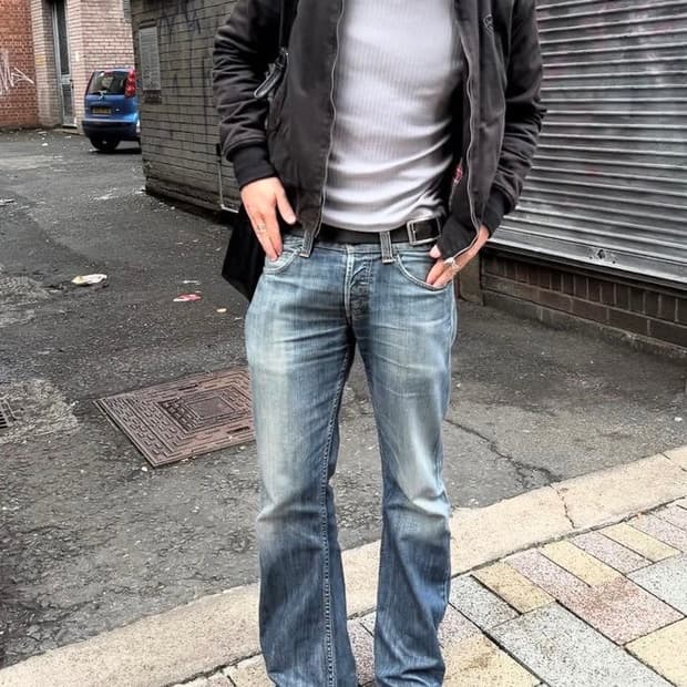 36) 00s Levis 527 Boot Fit Jeans