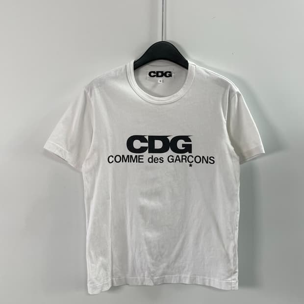 꼼데가르송 CDG 우먼스 반팔티 (on.1774)