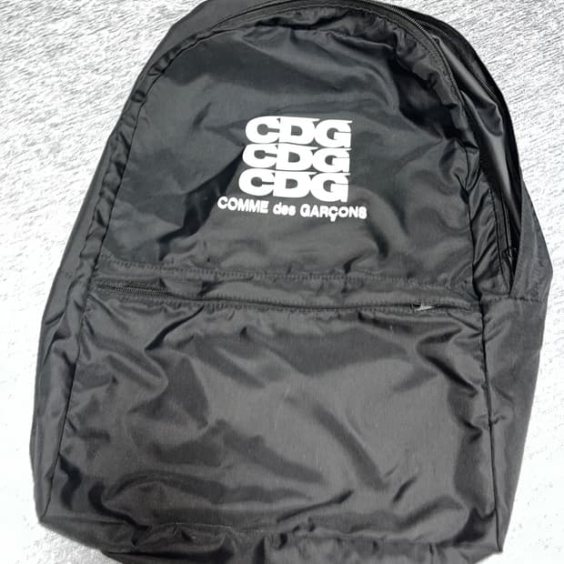 꼼데가르송 백팩