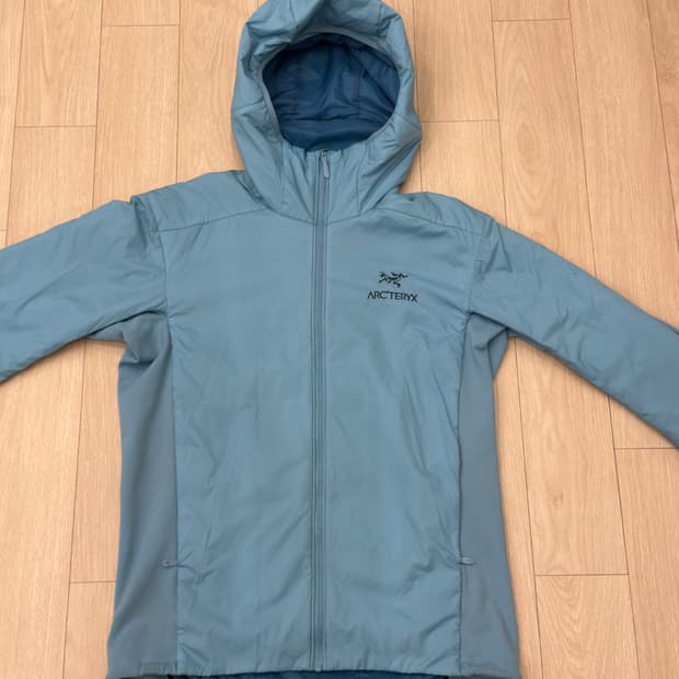 아크테릭스 아톰 LT 후디 솔레스 S사이즈 ! 현재 크림에서 90만원