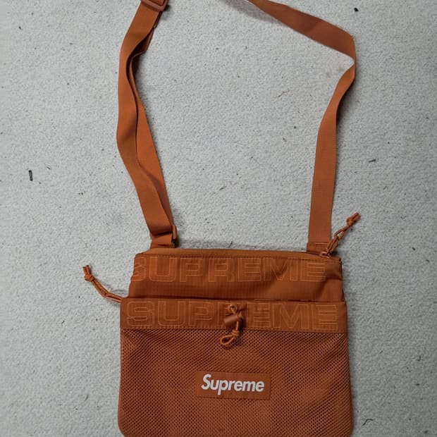 슈프림  미니크로백