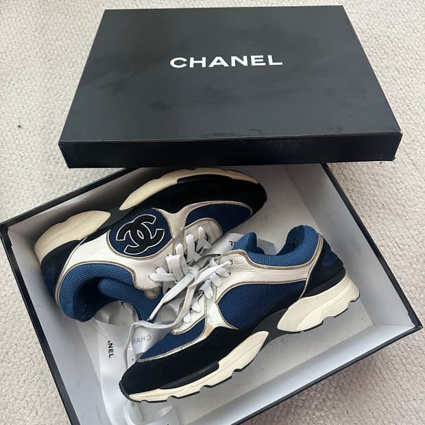 샤넬 크루즈 스니커즈