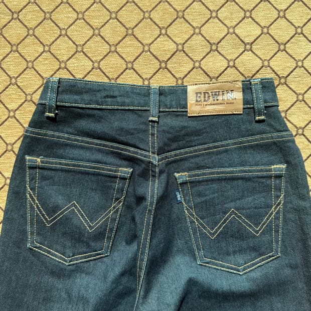 Edwin 부츠컷 데님