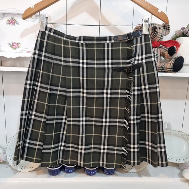 Burberrys(버버리스) 랩스커트