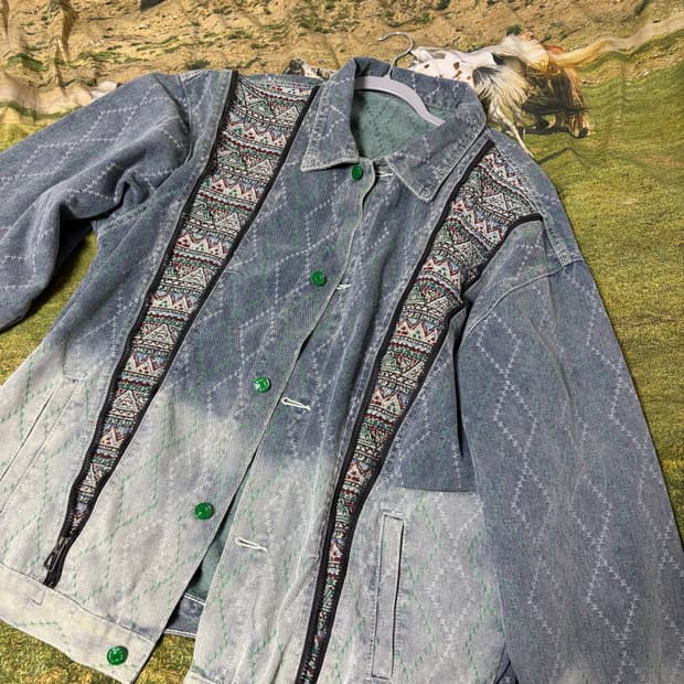 에스닉 빈티지 청자켓. 