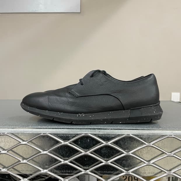 클락스 캐주얼화 270