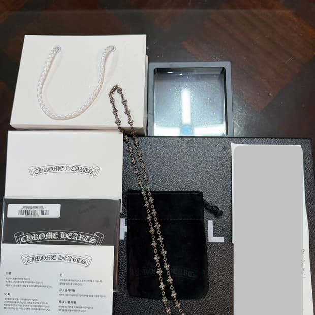크롬하츠 정품 신형 타이니크로스 25인치 목걸이 팝니다.!!